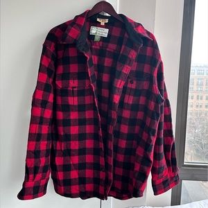 Classic wool flannel. Men’s XL.